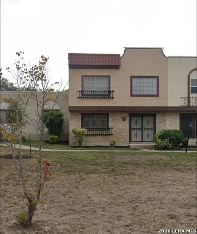 6751 Crown Ridge