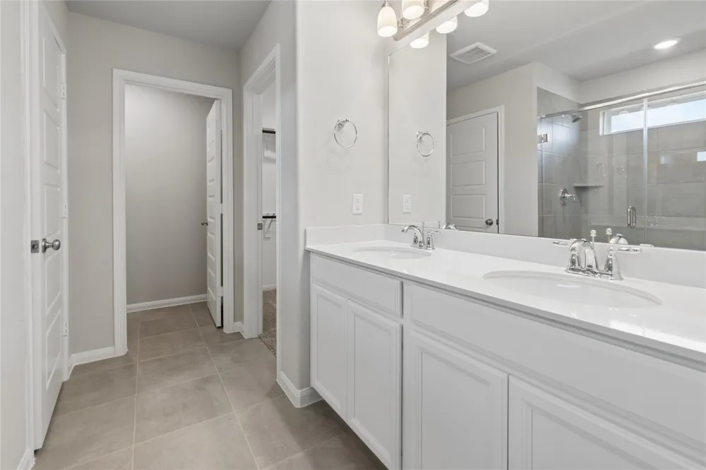 2046 West Darlington Oak Ct Conroe, TX 77304
