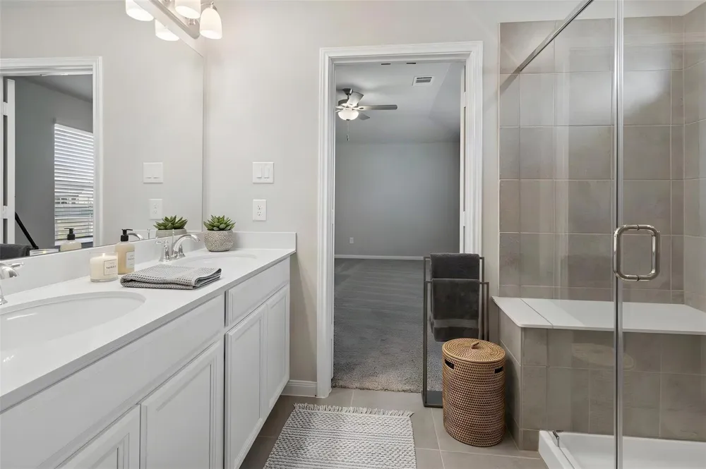 2046 West Darlington Oak Ct Conroe, TX 77304