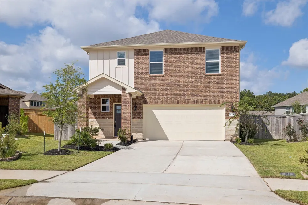 2046 West Darlington Oak Ct Conroe, TX 77304