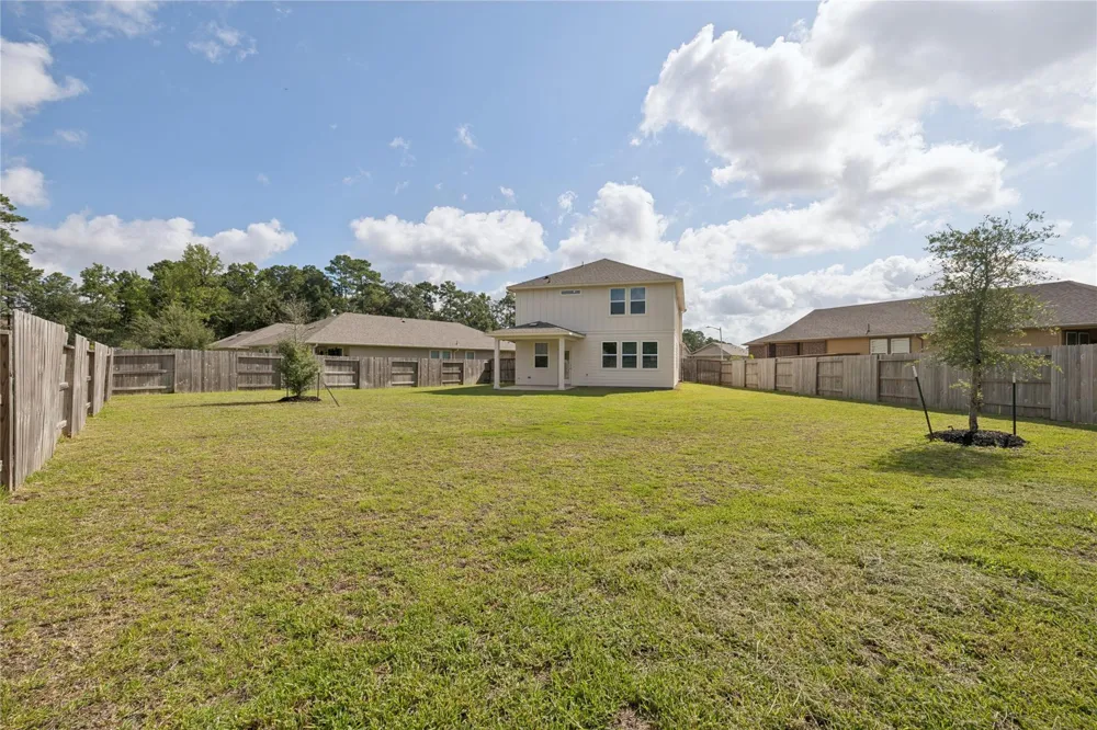 2046 West Darlington Oak Ct Conroe, TX 77304
