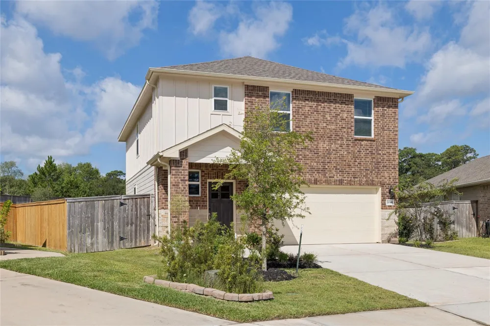 2046 West Darlington Oak Ct Conroe, TX 77304