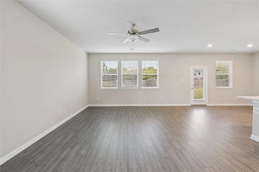 2046 West Darlington Oak Ct Conroe, TX 77304
