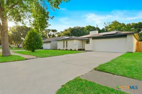 2326 Aprilmont Dr