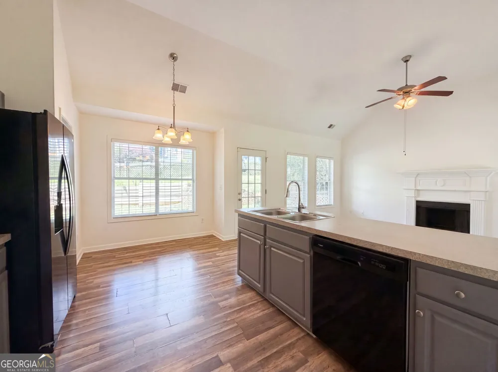 3912 McGuire WAY NW Kennesaw, GA 30144