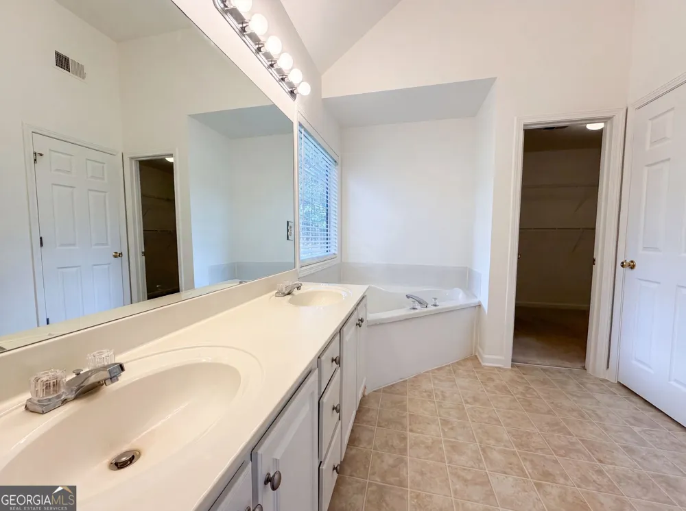 3912 McGuire WAY NW Kennesaw, GA 30144
