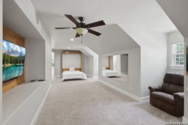 230 Oak Country Helotes, TX 78023