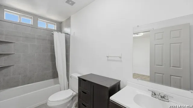 222 LAURELWOOD DR San Antonio, TX 78213