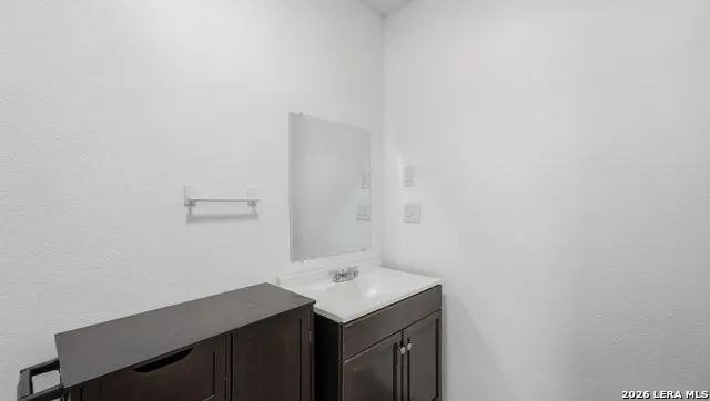 222 LAURELWOOD DR San Antonio, TX 78213
