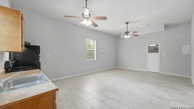 222 LAURELWOOD DR San Antonio, TX 78213