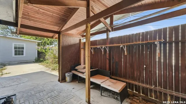 222 LAURELWOOD DR San Antonio, TX 78213
