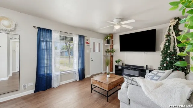 222 LAURELWOOD DR San Antonio, TX 78213