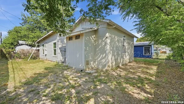 222 LAURELWOOD DR San Antonio, TX 78213
