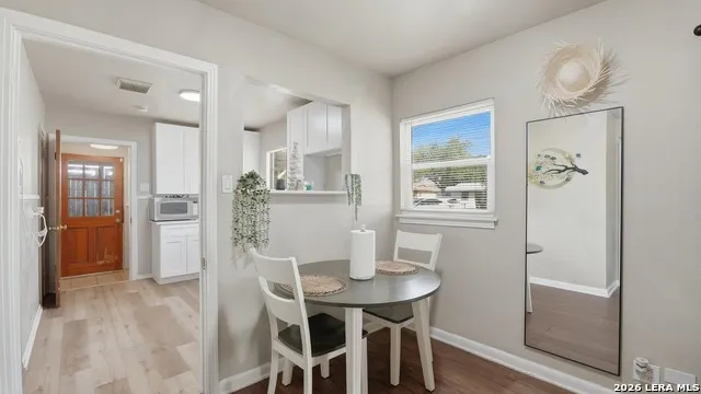 222 LAURELWOOD DR San Antonio, TX 78213