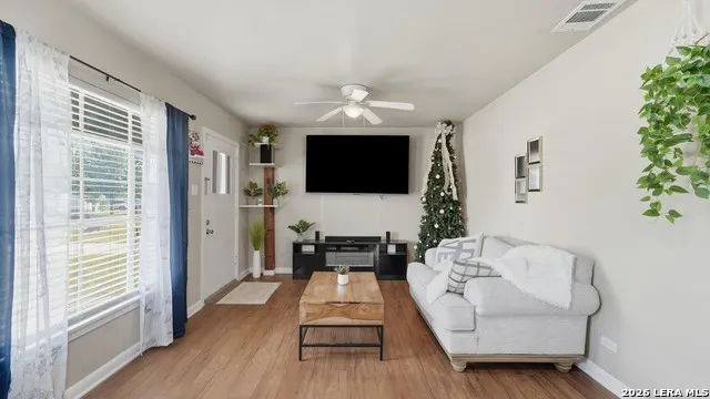 222 LAURELWOOD DR San Antonio, TX 78213