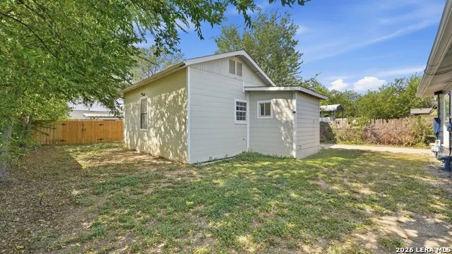 222 LAURELWOOD DR San Antonio, TX 78213