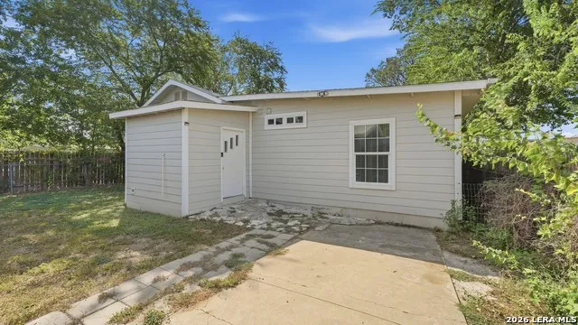 222 LAURELWOOD DR San Antonio, TX 78213
