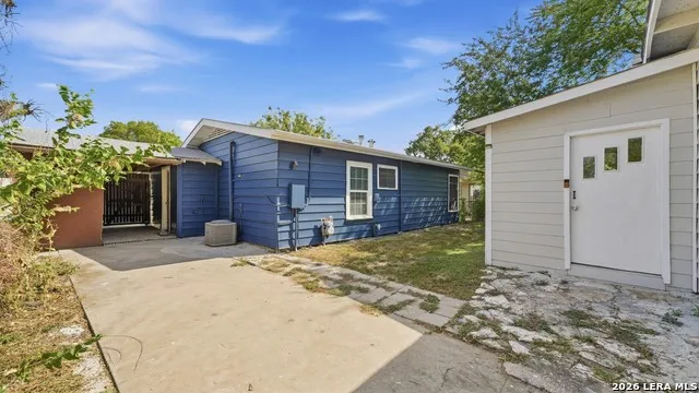 222 LAURELWOOD DR San Antonio, TX 78213