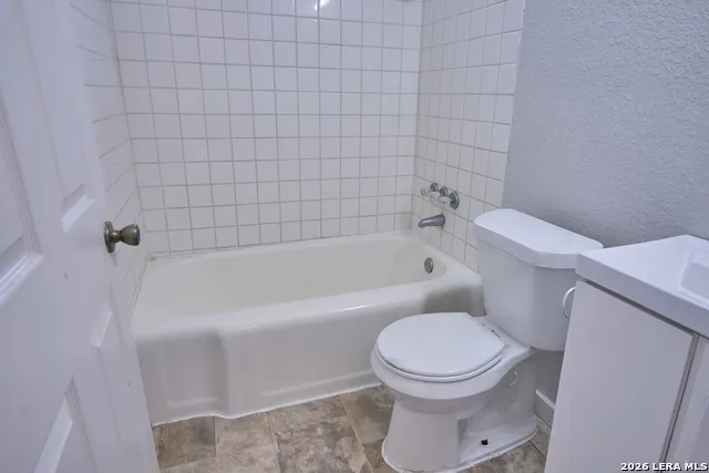 2346 Burnet St. San Antonio, TX 78202