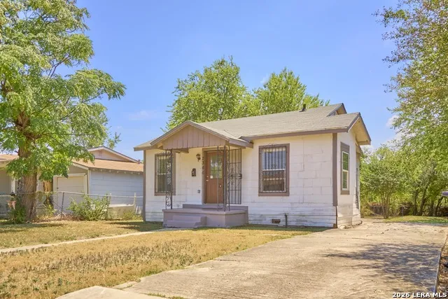 2346 Burnet St. San Antonio, TX 78202