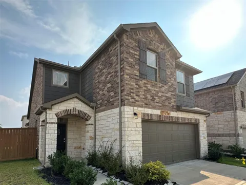 1052 Laguna Cove Drive