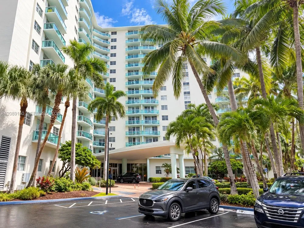 3901 S Ocean Dr #5A Hollywood, FL 33019