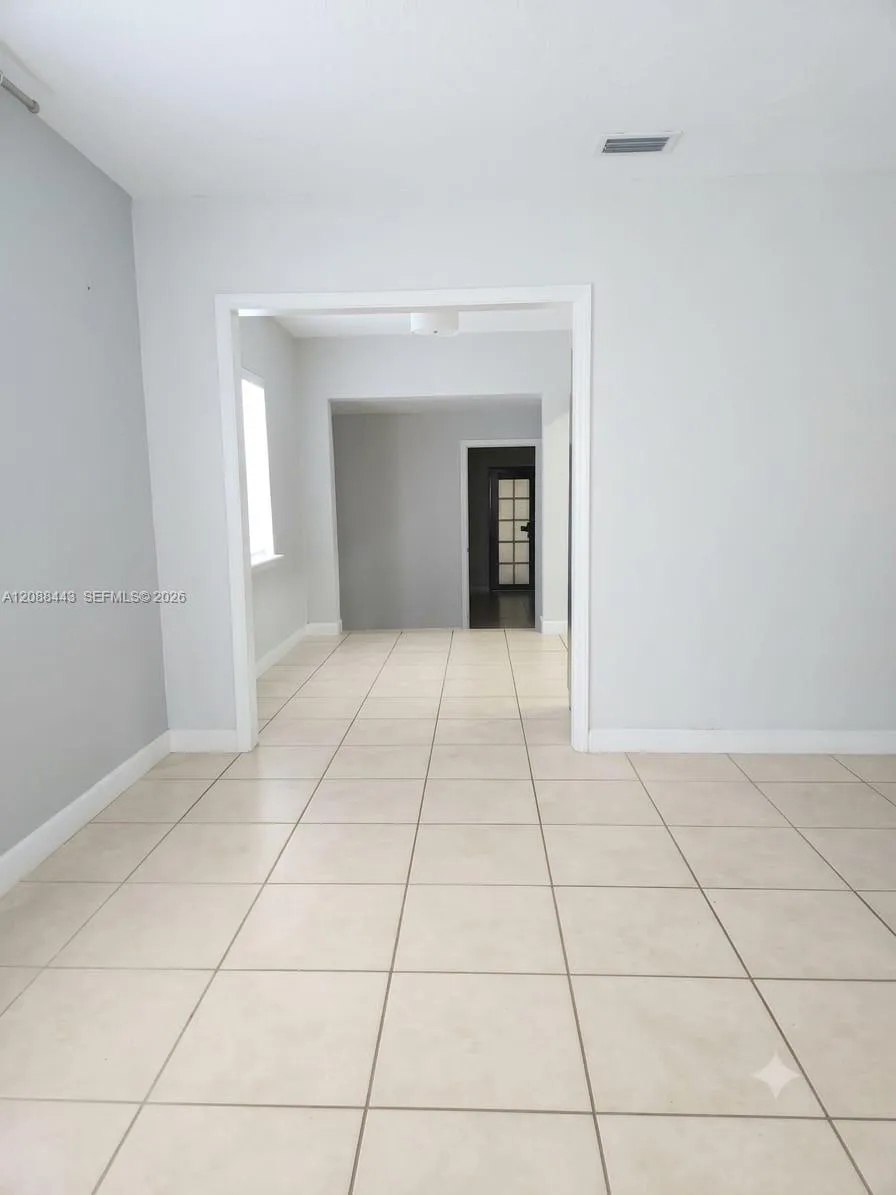 325 SW 63rd Ave #325 Miami, FL 33144
