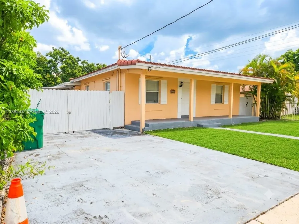 325 SW 63rd Ave #325 Miami, FL 33144