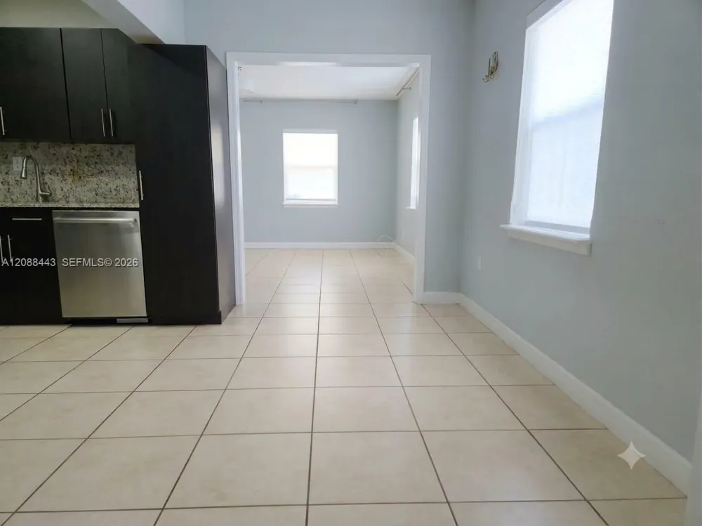 325 SW 63rd Ave #325 Miami, FL 33144