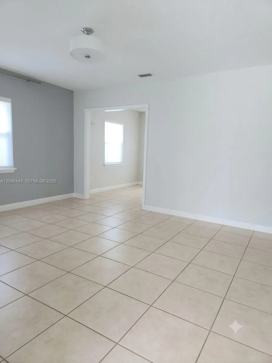 325 SW 63rd Ave #325 Miami, FL 33144