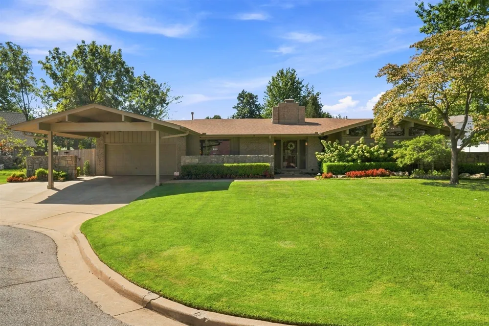 6316 E 57th Place Tulsa, OK 74135