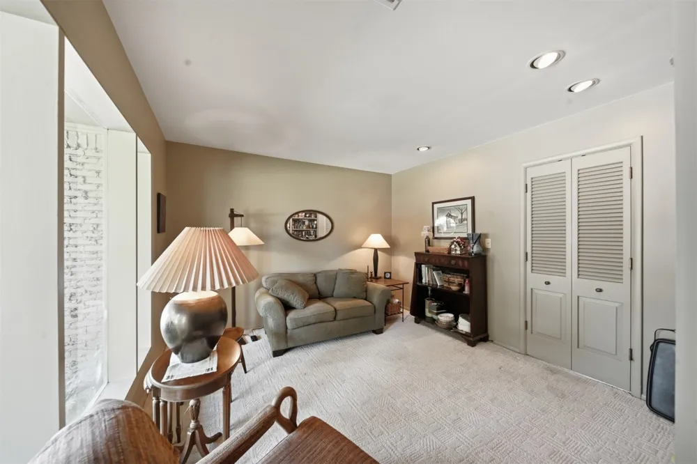 6316 E 57th Place Tulsa, OK 74135