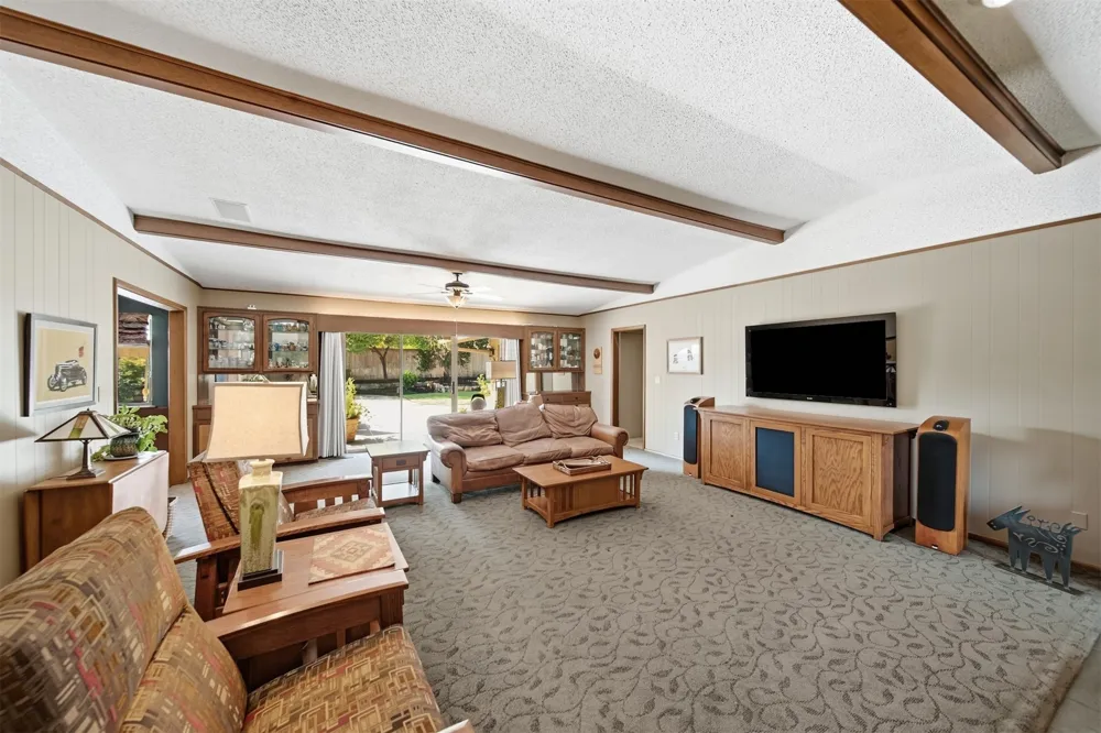 6316 E 57th Place Tulsa, OK 74135