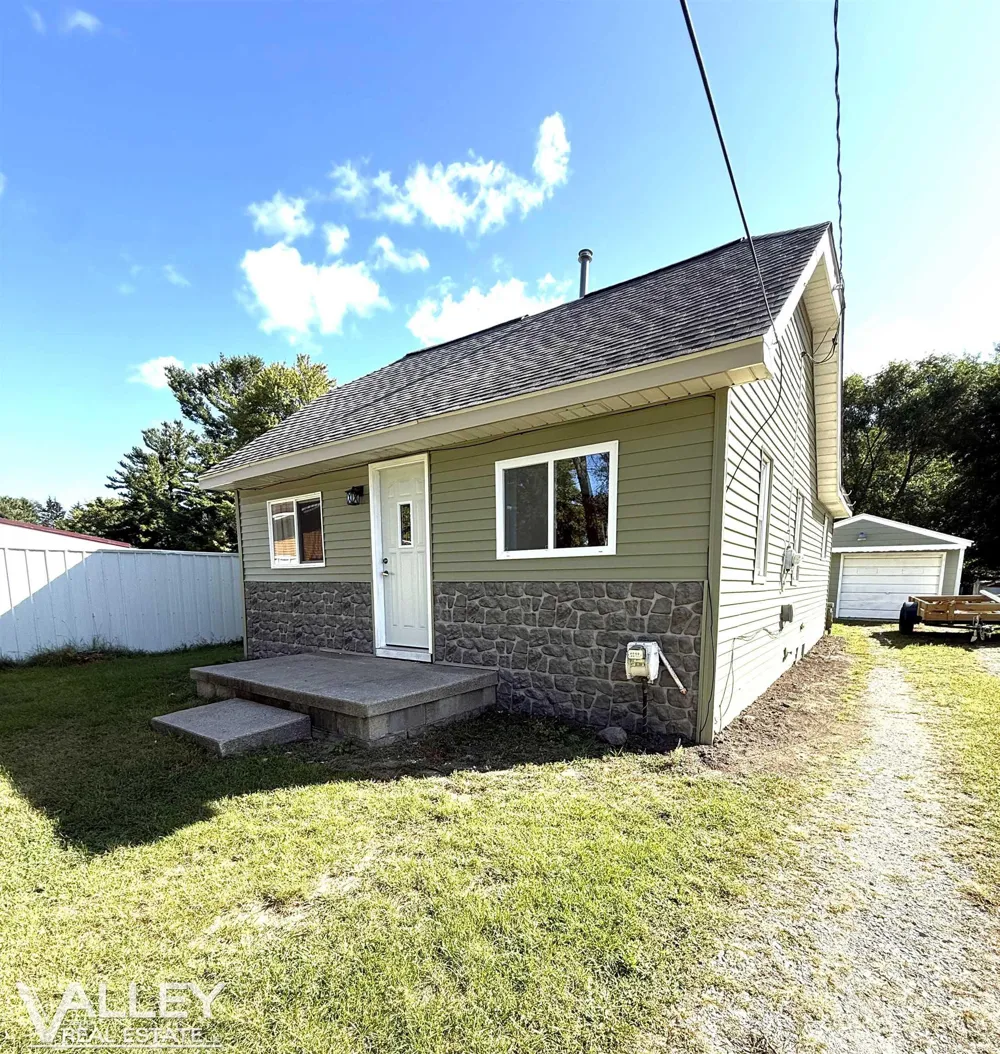 595 S River Road Thomas Township, MI 48609