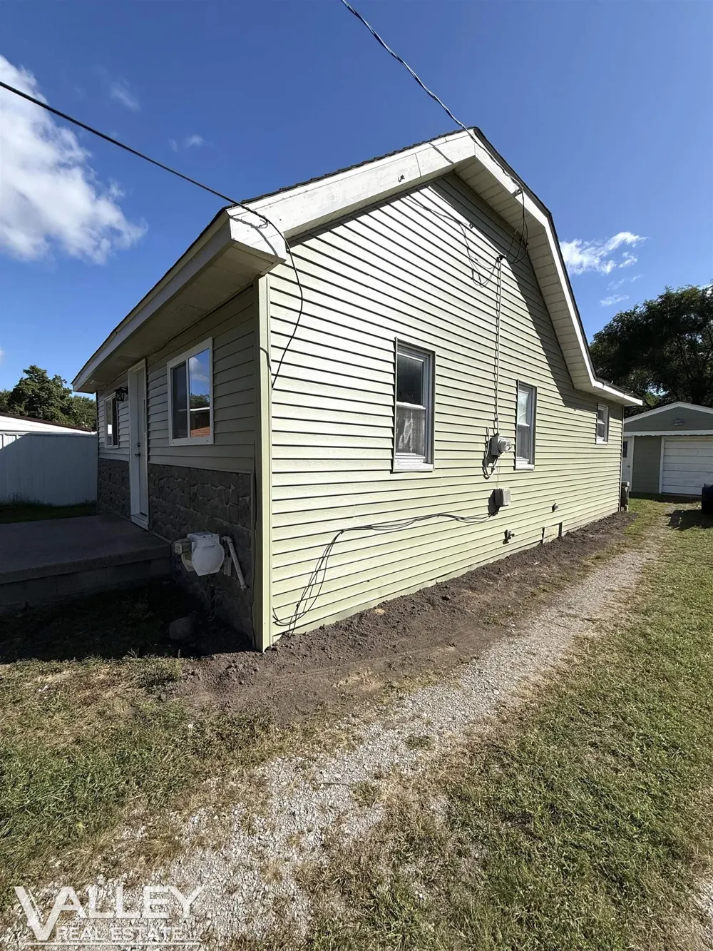 595 S River Road Thomas Township, MI 48609