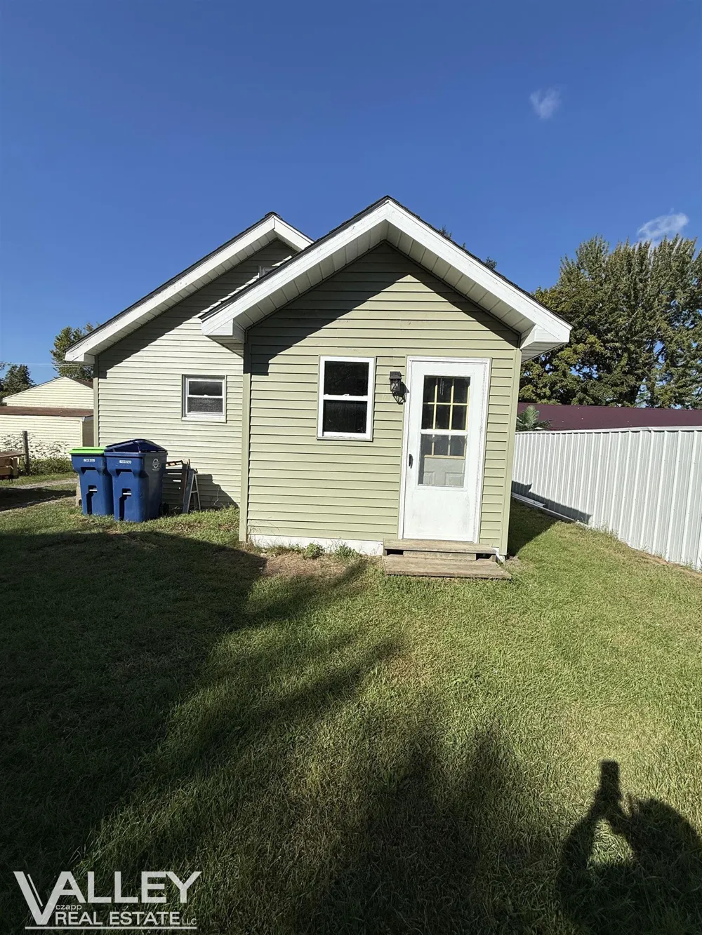 595 S River Road Thomas Township, MI 48609
