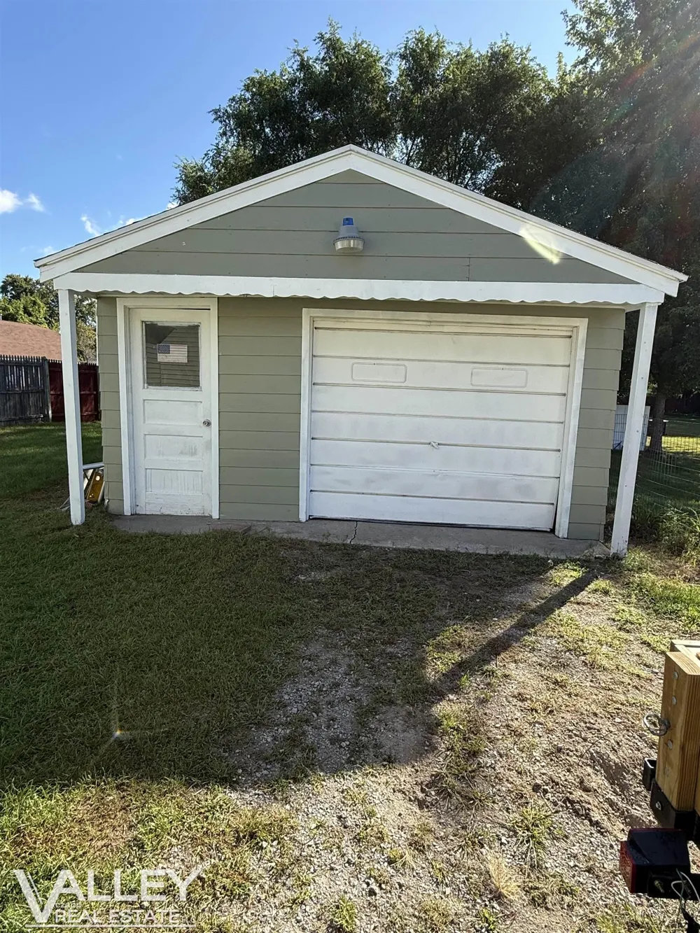 595 S River Road Thomas Township, MI 48609
