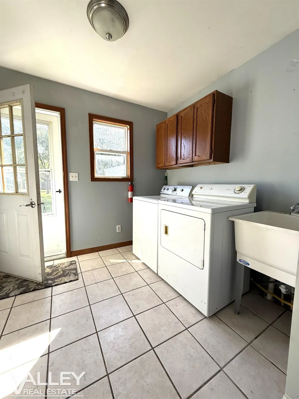 595 S River Road Thomas Township, MI 48609