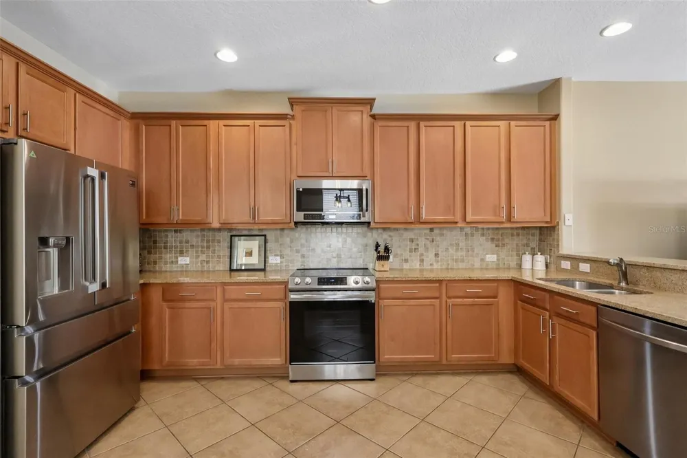 2217 LONG DERBY WAY Casselberry, FL 32707