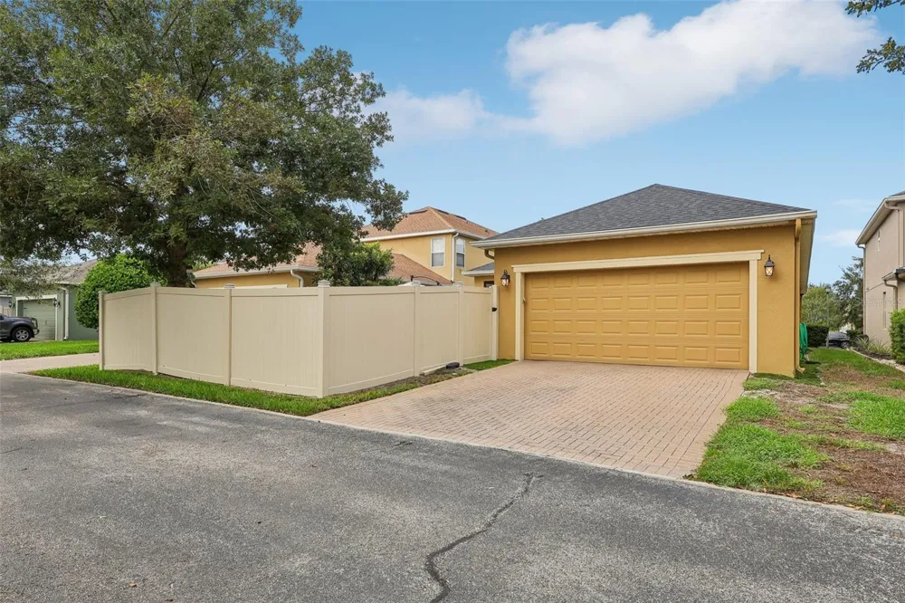 2217 LONG DERBY WAY Casselberry, FL 32707