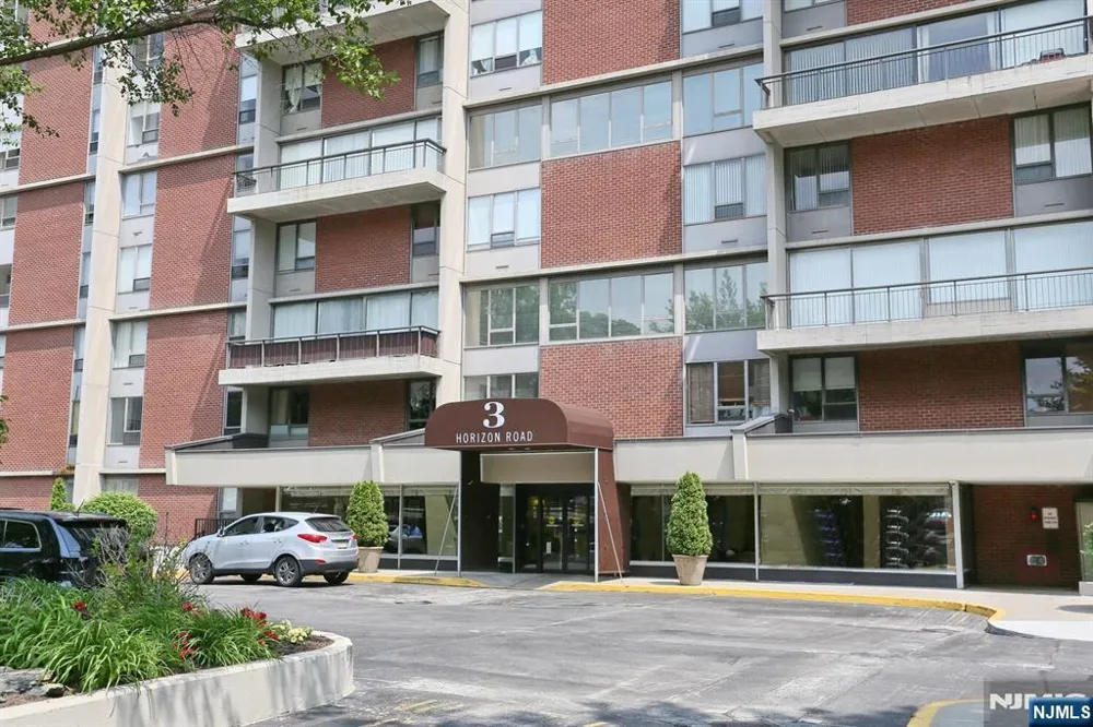 3 Horizon Road 1432 Fort Lee, NJ 07024