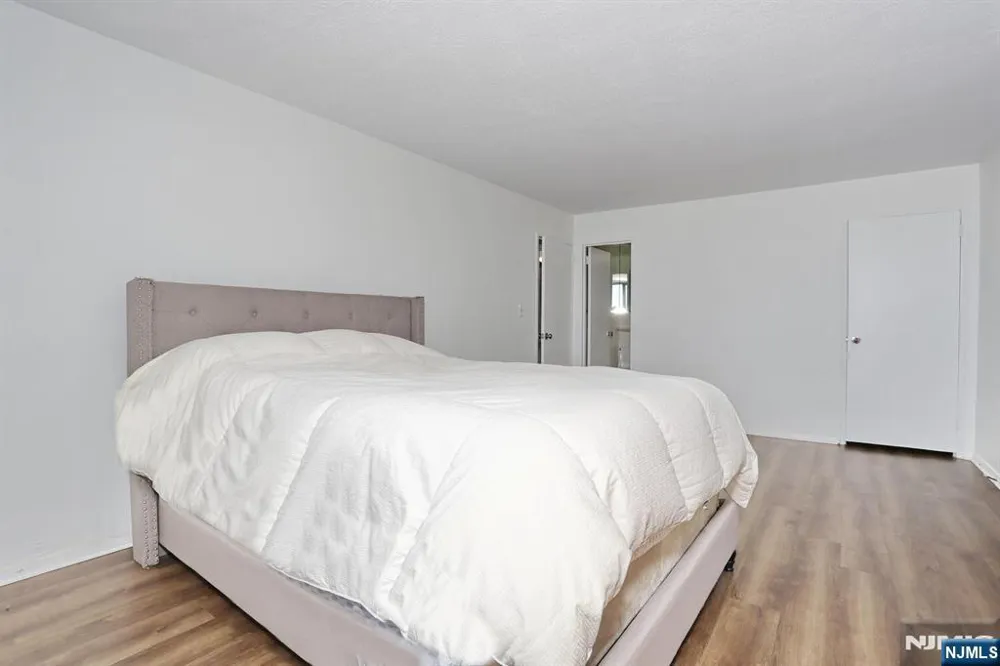 3 Horizon Road 1432 Fort Lee, NJ 07024