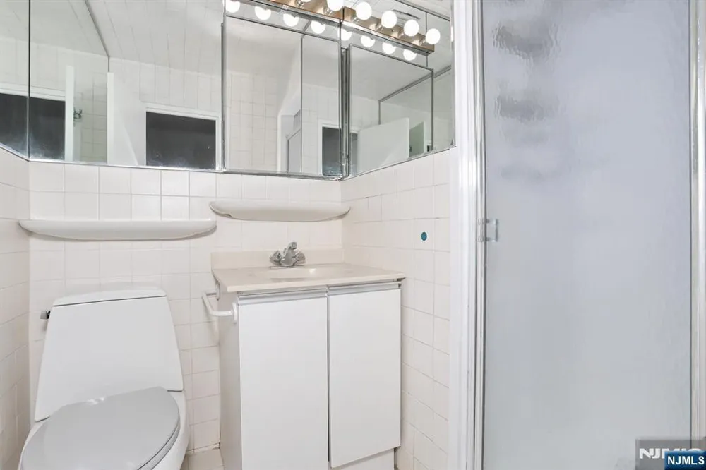 3 Horizon Road 1432 Fort Lee, NJ 07024