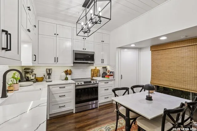 3102 EISENHAUER RD #E34 San Antonio, TX 78209