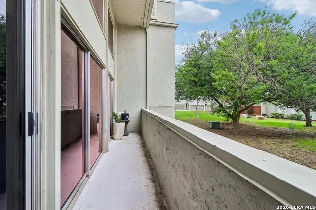 3102 EISENHAUER RD #E34 San Antonio, TX 78209