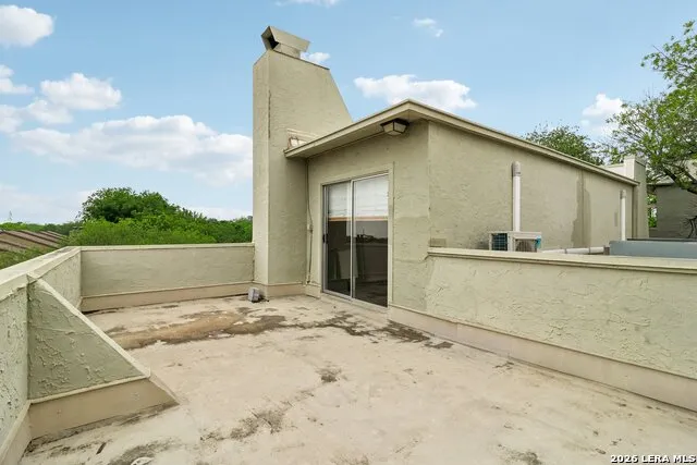 3102 EISENHAUER RD #E34 San Antonio, TX 78209