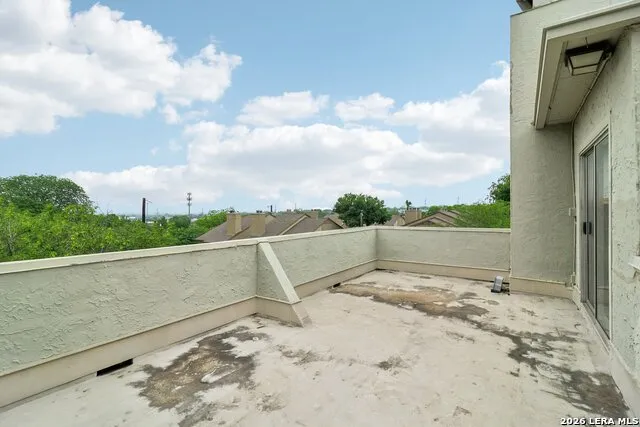 3102 EISENHAUER RD #E34 San Antonio, TX 78209