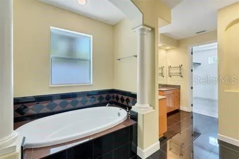 4250 SWIFT ROAD Sarasota, FL 34231