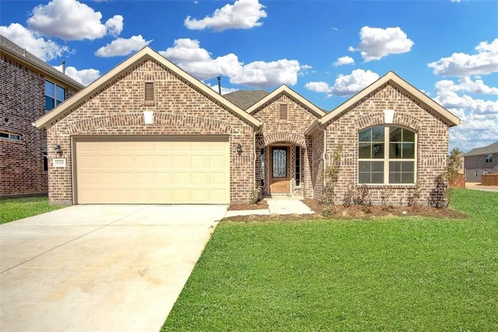 1729 Ridge Creek Lane Aubrey, TX 76227