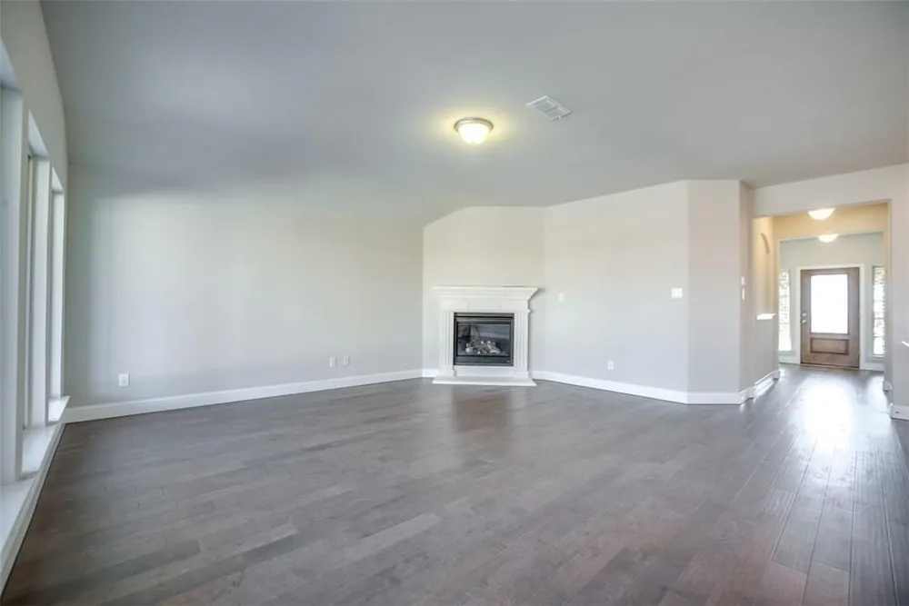 1729 Ridge Creek Lane Aubrey, TX 76227